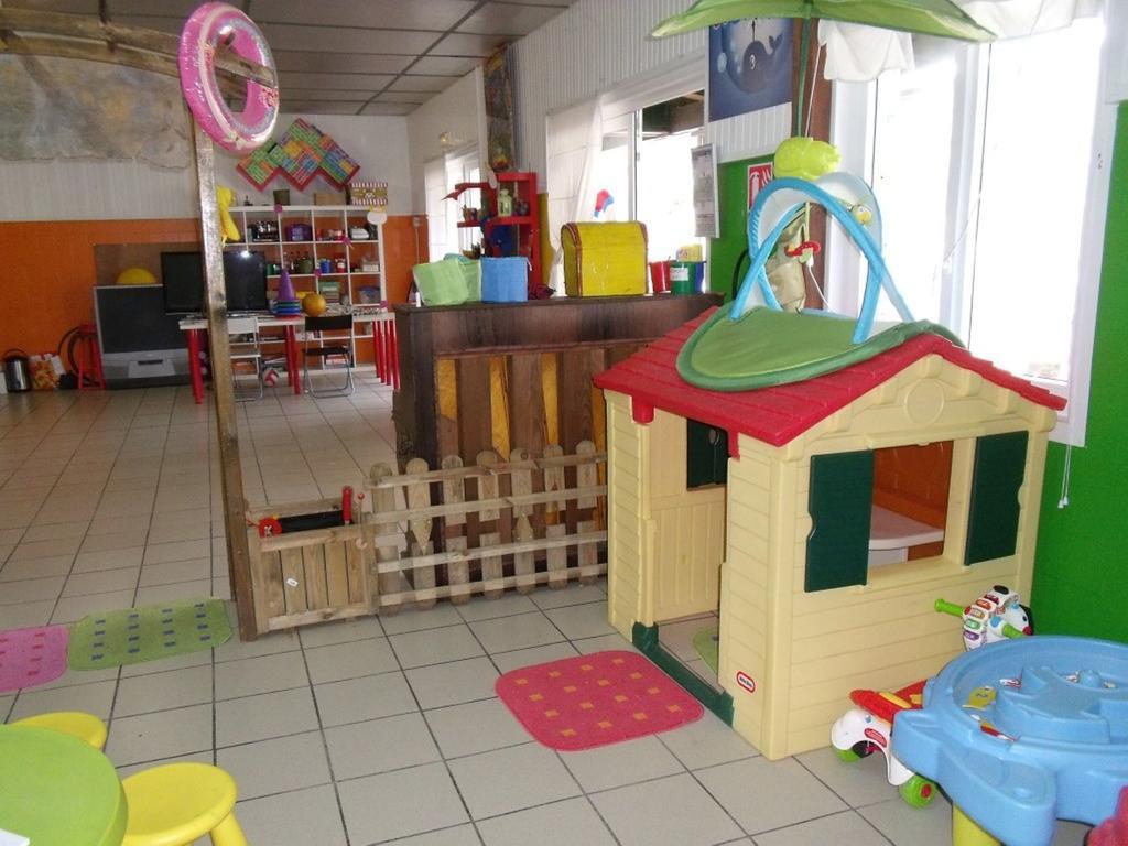 Mobil-Home 4 Pers Dans Camping 4 Etoiles La Palmyre Eksteriør bilde